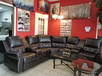 Recliner sectional