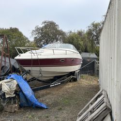 Boat andTrailer  Free