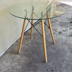 Dinning Table 