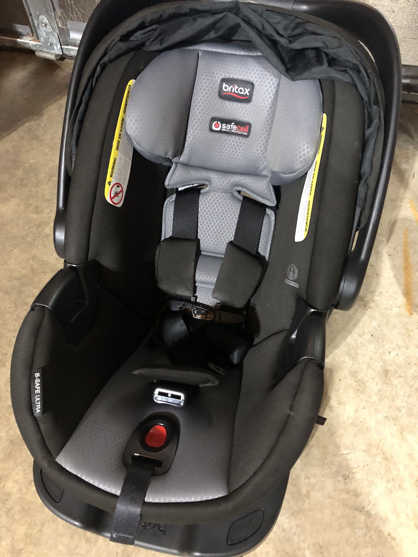 BRITAX INFANT CAR SEAT