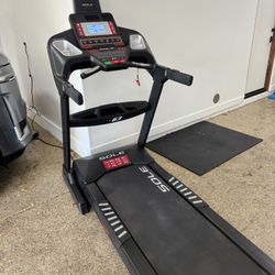 Sole F63 Treadmill (Newest Model With Low Miles and Hours) 