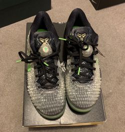 Kobe 8 SS “Christmas”