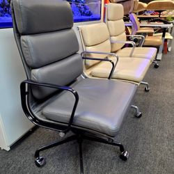 🍀LIKE NEW!🍀100% AUTHENTIC HERMAN MILLER EAMES EXECUTIVE SOFT PAD CHAIR GREY LEATHER BLACK BASE/FRAME RETAIL $5K 🔥SALE! $2995🔥