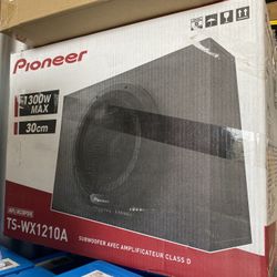 Pioneer TS-WX1210A 12-in. 1,300-Watt-Max Sealed Active Subwoofer with Built-in Class D Amp, Black