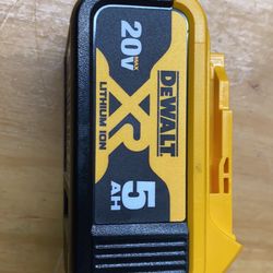 DEWALT 20-Volt MAX XR Premium Lithium-Ion 5.0Ah Battery 