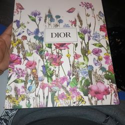 Decor Books Dior