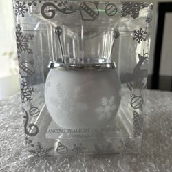 Slatkin Dancing Tealight Oil Warmer Frosted Globe Snowflakes