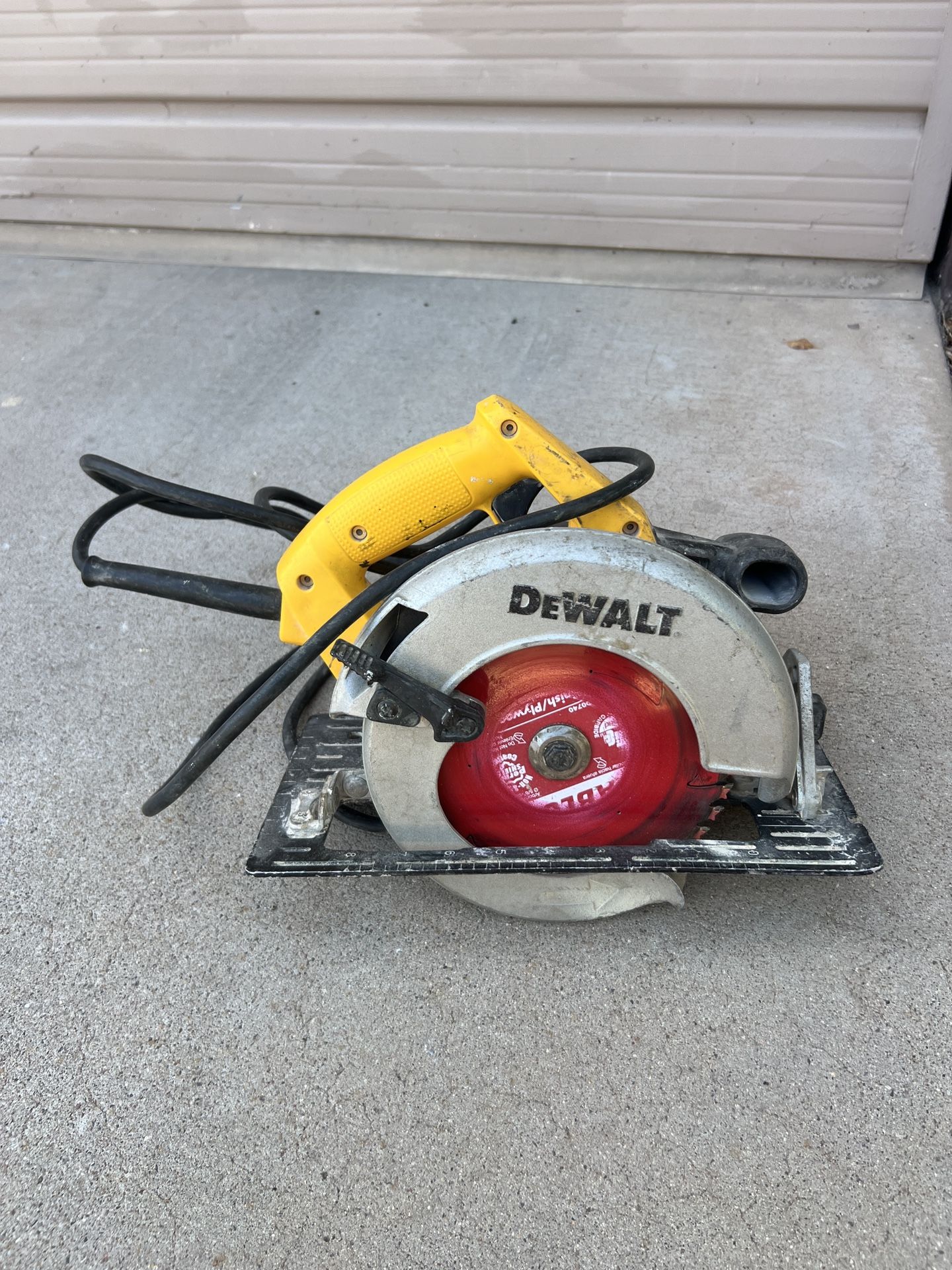 DeWalt