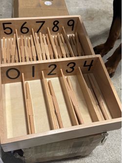 Sprindles- Montessori counting toy