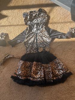 Cat costume size 6-8