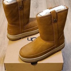 Leather UGG Boots Size 5.5 For Women 
