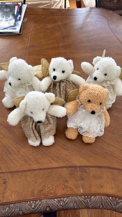 Stuffed bears