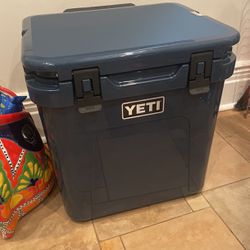 NEW YETI Cooler 
