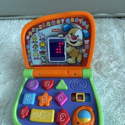 Fisher Price Bilingual Laugh & Learn Smart Screen Laptop Computer Toy 