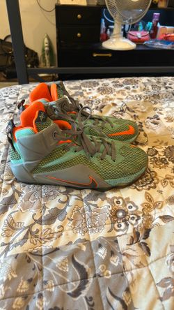 Kyrie irvin size 6.5y
