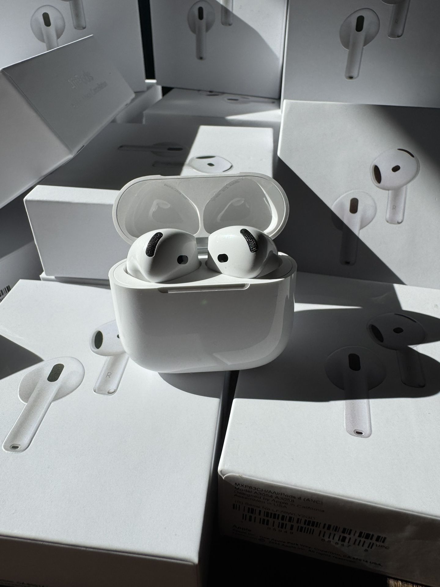AIRPODS 4 