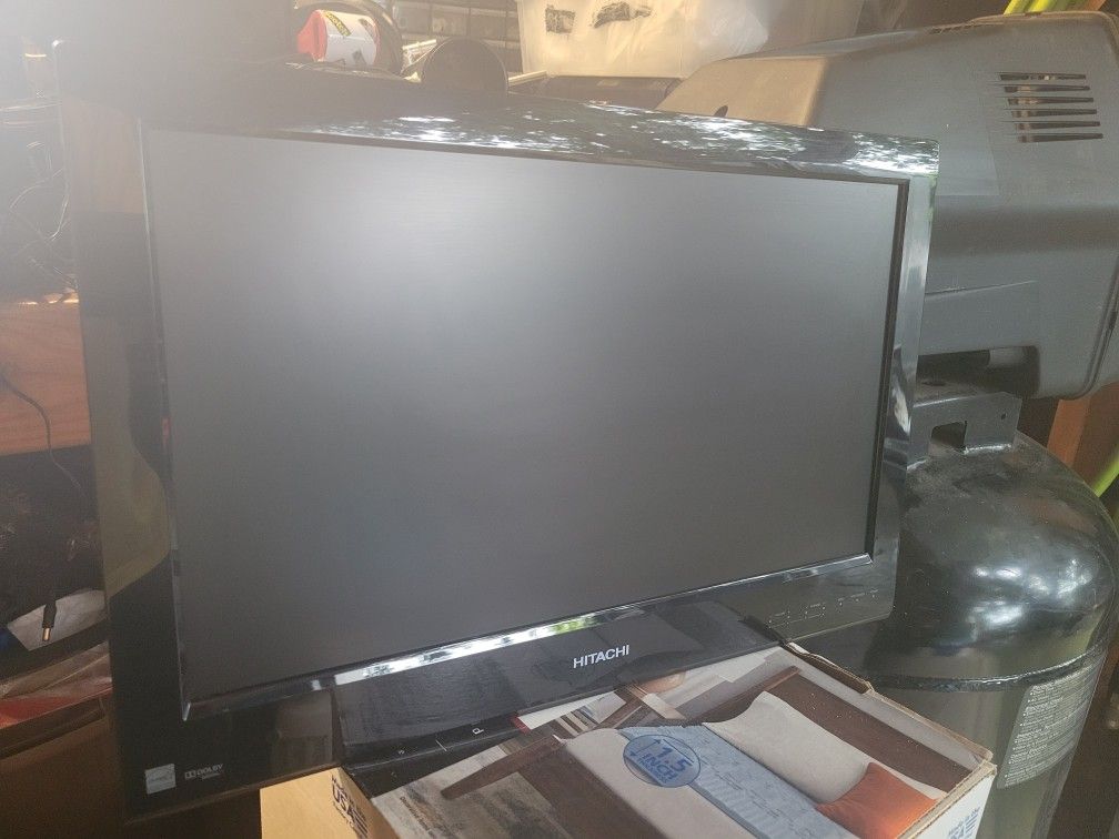 Hitachi LED TV 19"