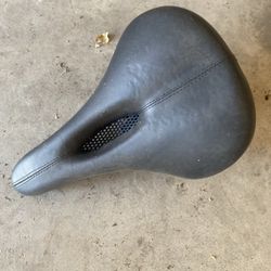 Seat cushion