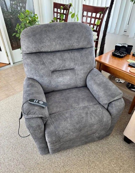 VCF Electric Recline & Lift Chair w/ Heat & Massage Like New! Barely Used, Just Cleaned!