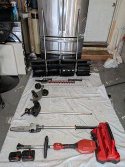 Milwaukee M18 FUEL Quik-Lok Multi-Tool System with Attachments