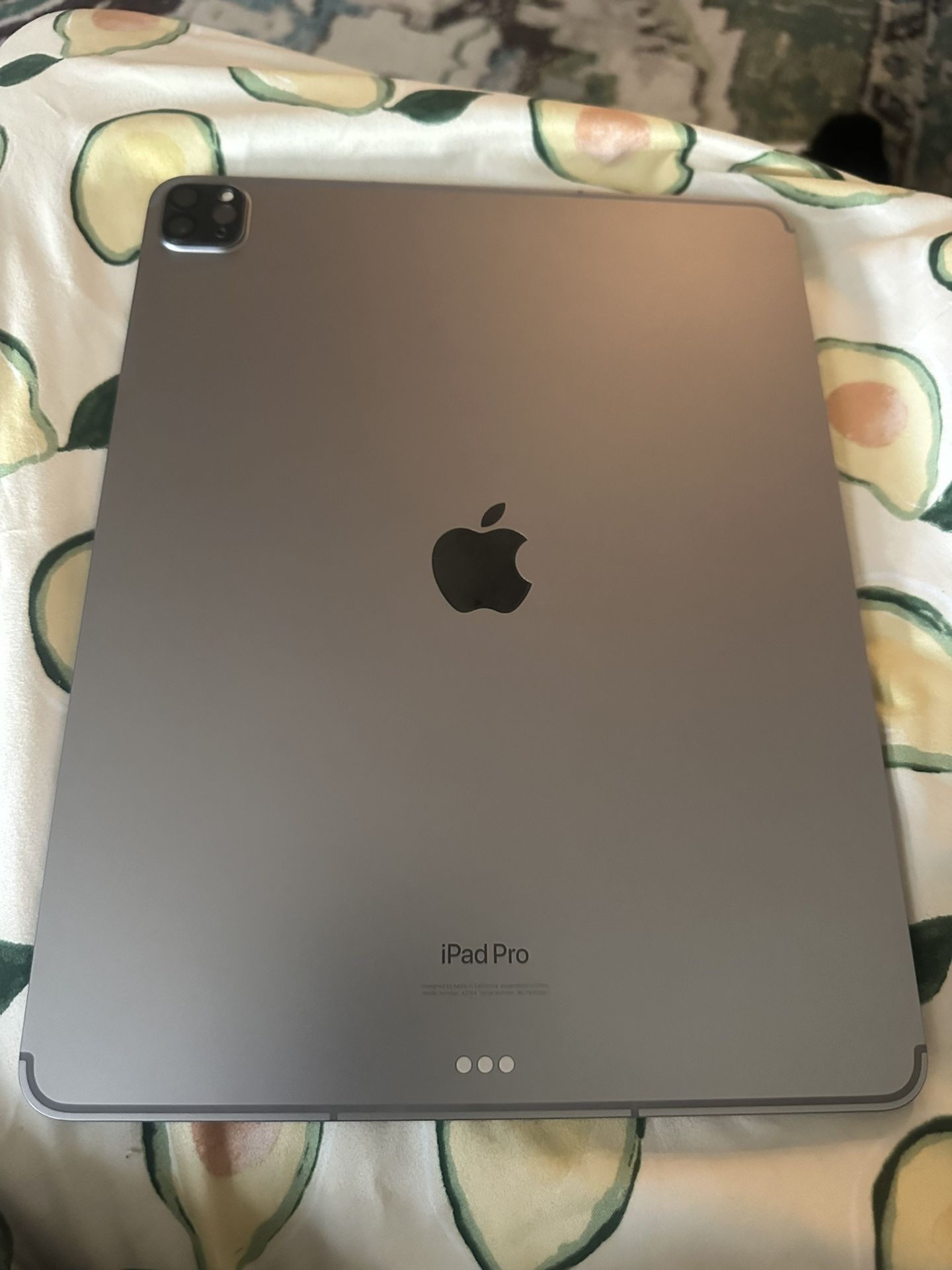 iPad Pro 12.9 6th Generation 256gb Unlocked 