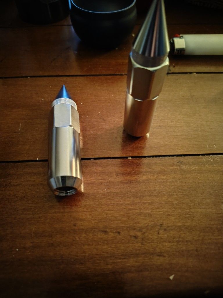 12×1.5 Aluminum Spiked Lugnuts.
