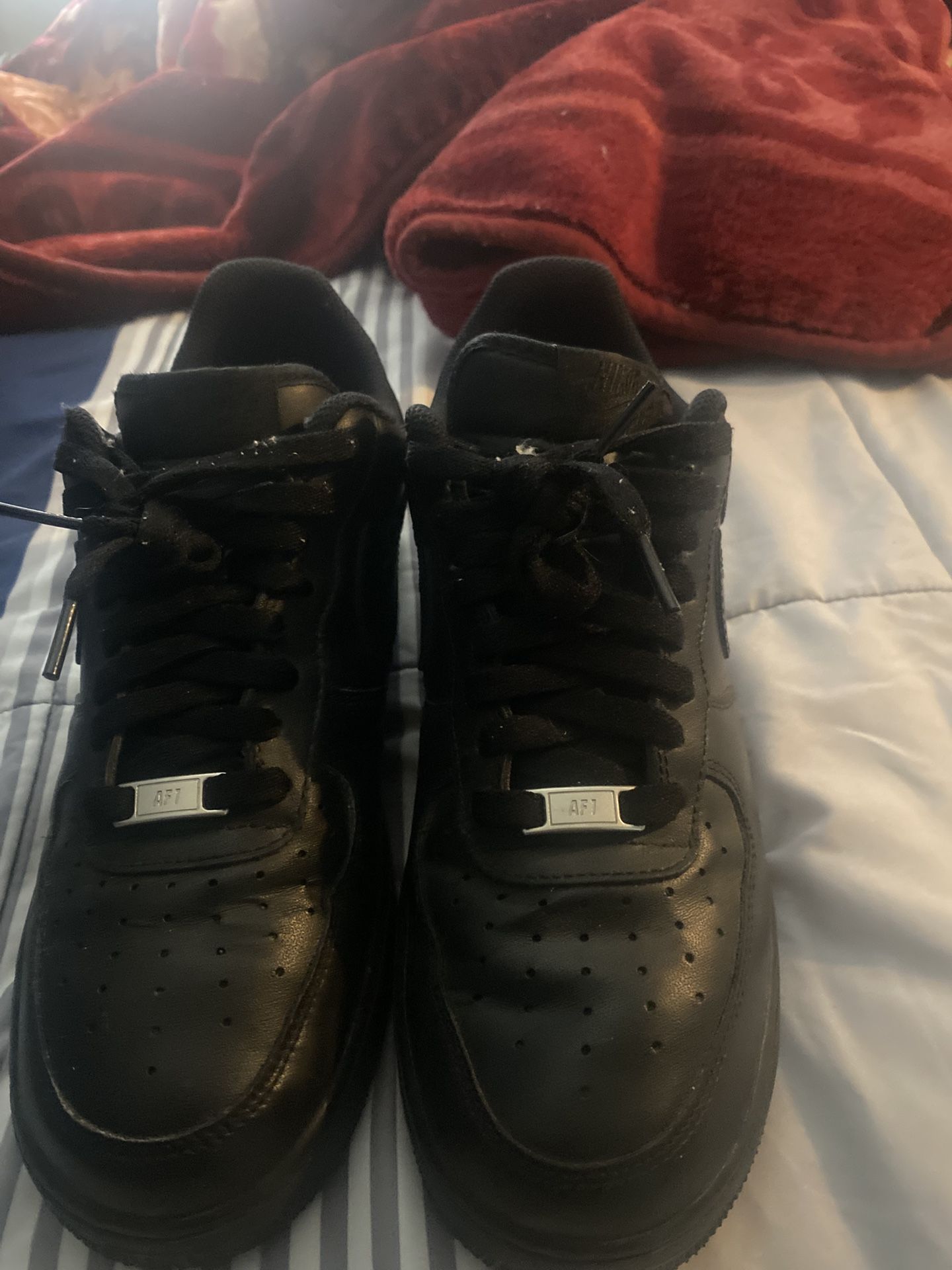black af1’s