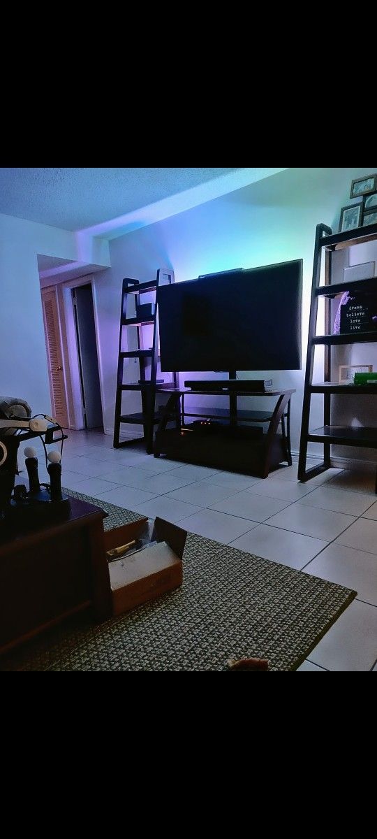 Wood Ladder Book Shelves