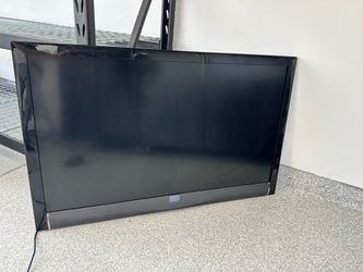 Vizio 47” 1080p LCD TV — Works Great