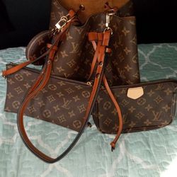 Louis vuitton purses with small purse and change pocket real for