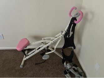 Squat rowing machine