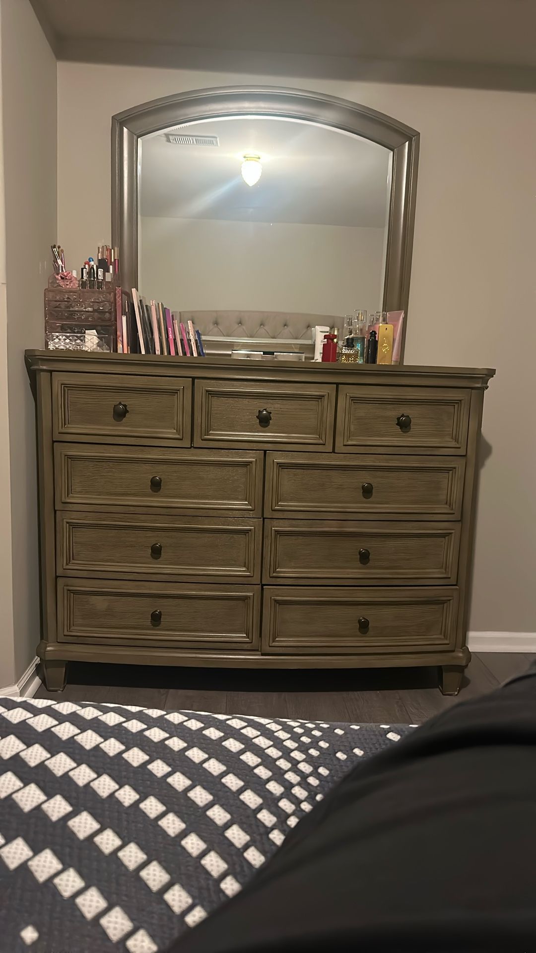 Mirror Dresser Like New