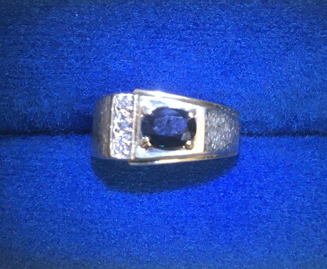 RING FOR TRADE FOR CELL IPHONE 13+