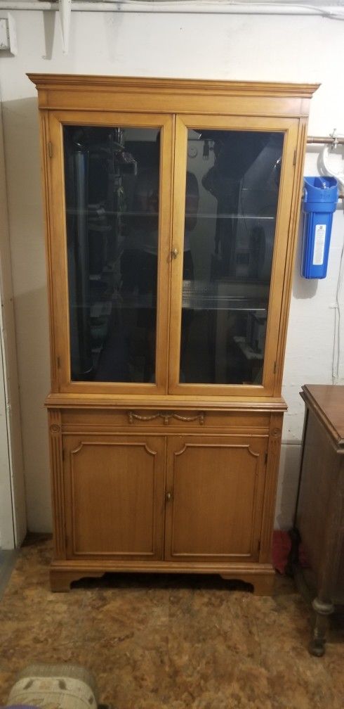 Vintage China/Display Cabinet