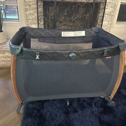 Play Pin/ Bassinet/ Changing Table