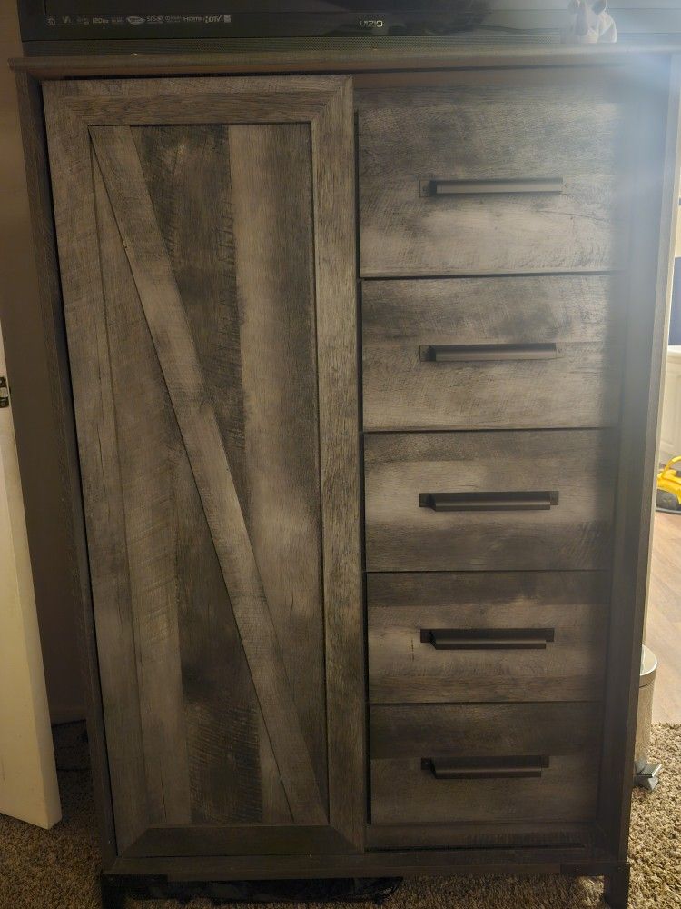 Armoire