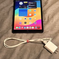 Apple iPad (9th Gen) 64GB *Silver* 10.9” Screen