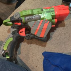 Nerf Vortex Gun With 4 Disc Darts