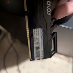 OLOy (DDR4 RAM) - 16gb - 3200mhz (CL16)