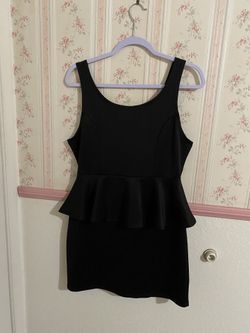 Women’s black dress (size Medium)