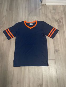 Medium Sports Black Jersey v neck