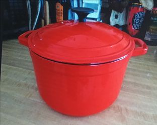 Dutch oven by Martha Stewart