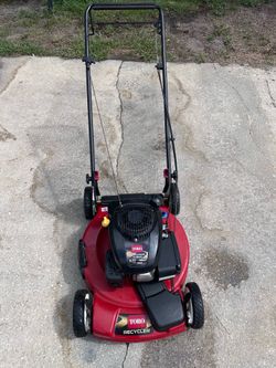 Toro front wheel drive 22in mower