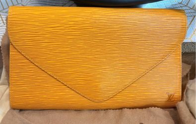 100% AUTHENTIC Louis Vuitton Yellow Epi Leather Envelope
