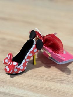 Tokyo Disney Minnie Heel Keychain