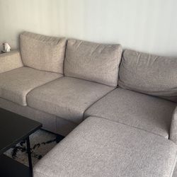 Modern Sectional Sofa for Sale – Great Condition!
