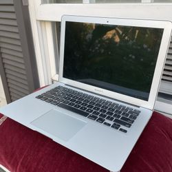 2015/16 Macbook Air 13 1.6Ghz 8GB 128GB