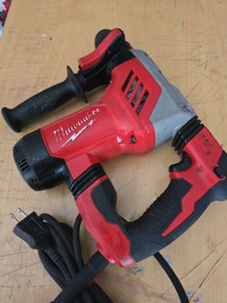 Milwaukee Corded Rotary Hammer Drill