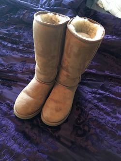 Size 8 Ugg’s 