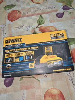 New Dewalt 5ah powerstack with charger kit
